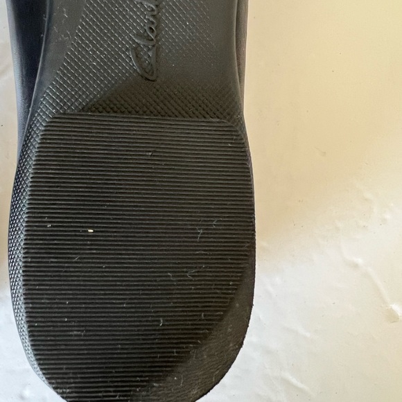 Clarks Ballet Pumps in Black Leather - Picture 7 of 7